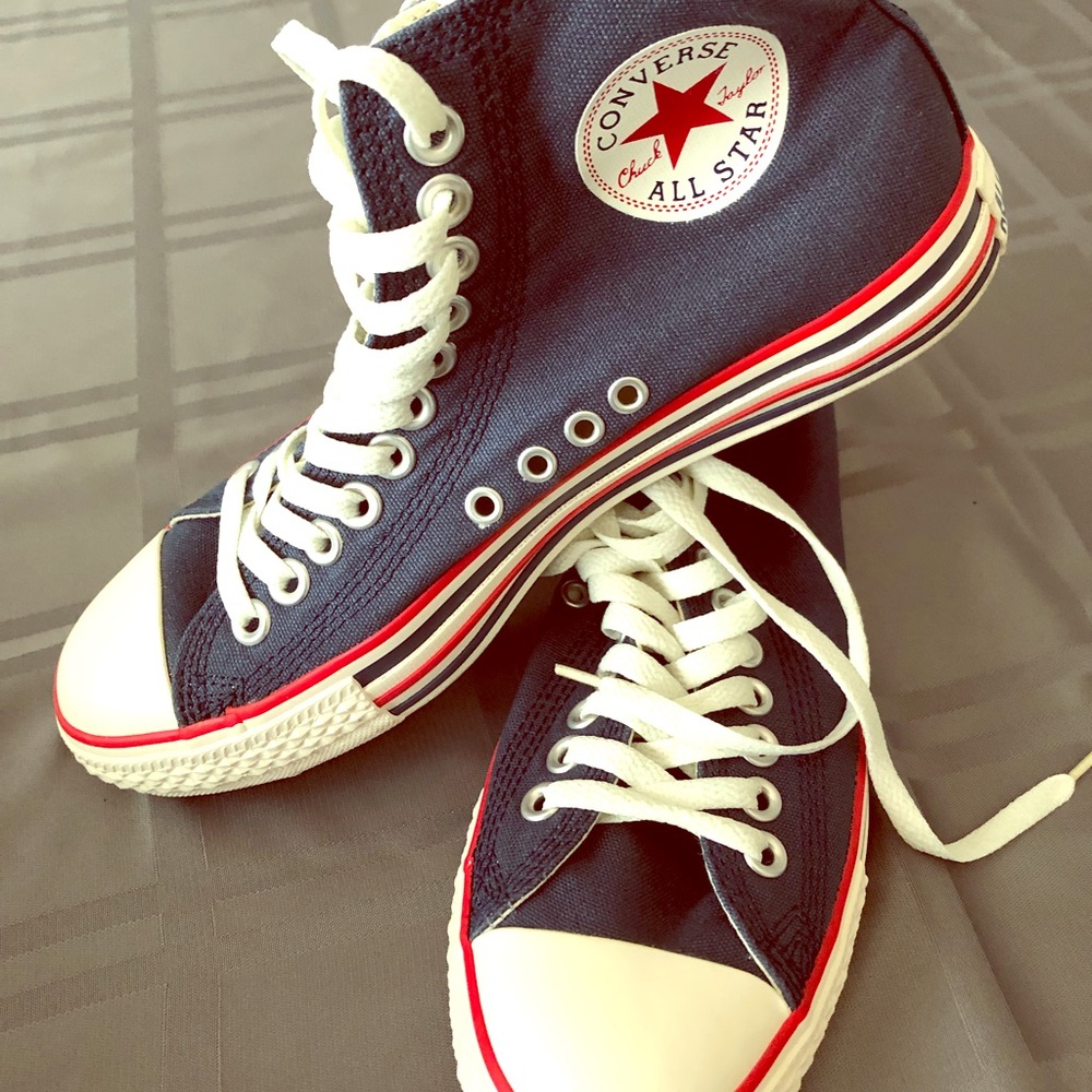 Converse High top - new in box no tags